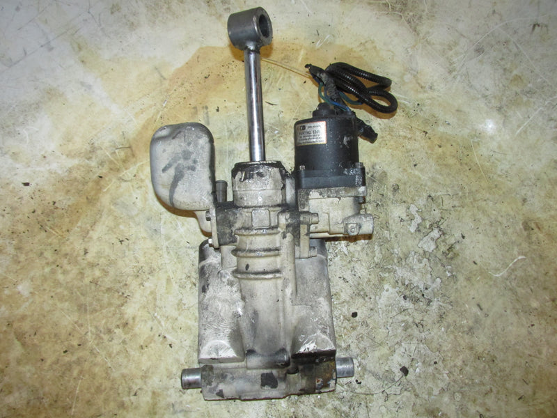 Johnson GT 200hp 2 Stroke Outboard Tilt trim unit