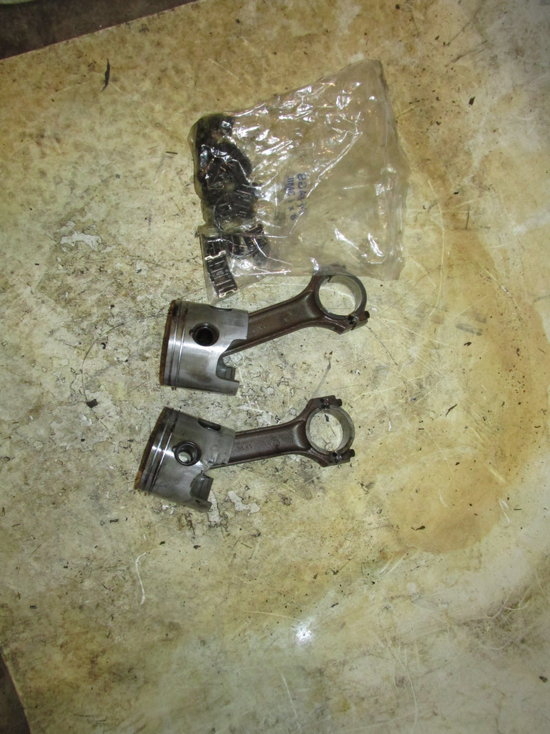 Johnson GT 200hp 2 Stroke Outboard Port piston and rod set of 2 (432072)