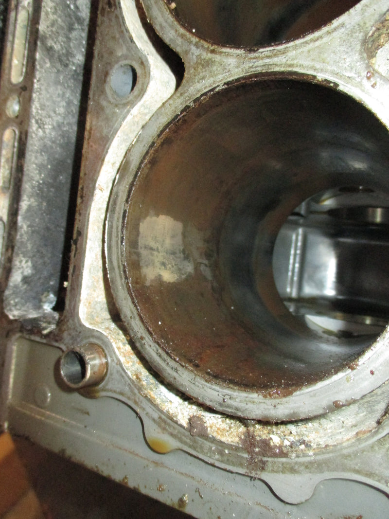Johnson/Suzuki 115hp 4 stroke outboard crankcase block