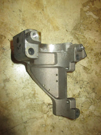 Load image into Gallery viewer, Yamaha 9.9hp 4 Stroke outboard Starter Bracket (68T-01/68T-81822-01-00)
