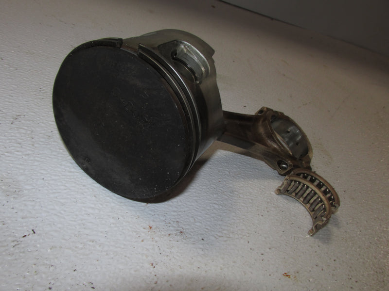 Yamaha 150hp VMAX 2 Stroke Outboard Port Piston and Rod (64D-02)