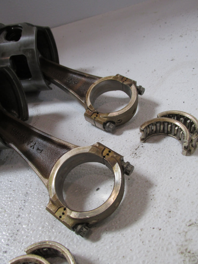 Yamaha 150hp VMAX 2 Stroke Outboard Starboard Piston & Rod Set of 2 (64D-02)