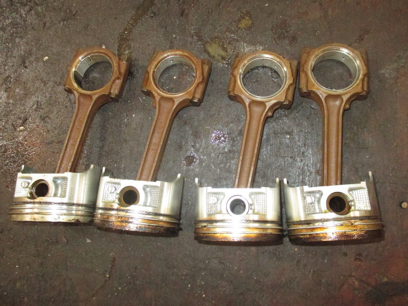 Johnson/Suzuki 115hp 4 stroke outboard piston and rod set (5033653)