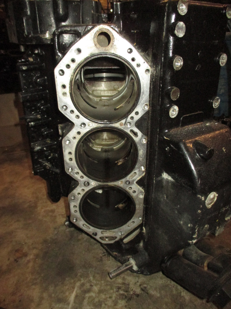 Johnson 150hp 60 Degree 2 stroke outboard Crankcase Block
