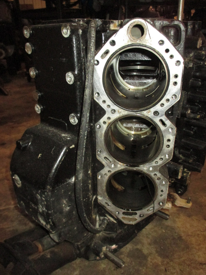 Johnson 150hp 60 Degree 2 stroke outboard Crankcase Block