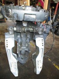 Load image into Gallery viewer, Yamaha 200hp 0X66 2 stroke outboard 25 in midsection
