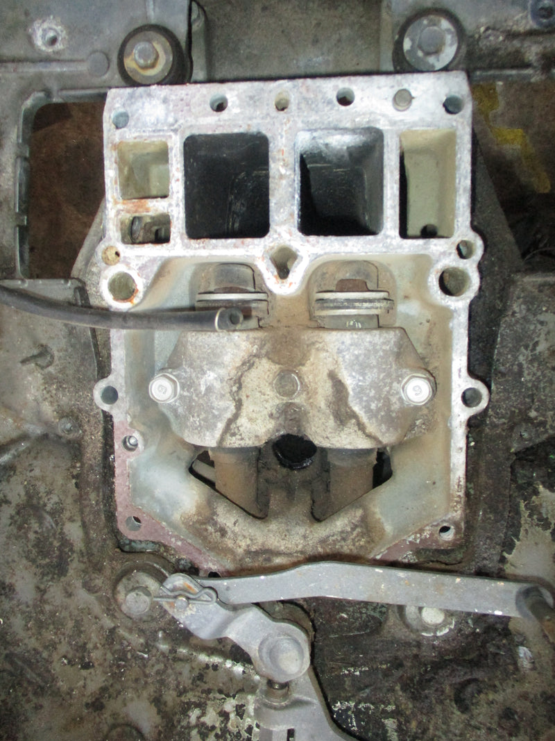 Yamaha 200hp 0X66 2 stroke outboard 25 in midsection