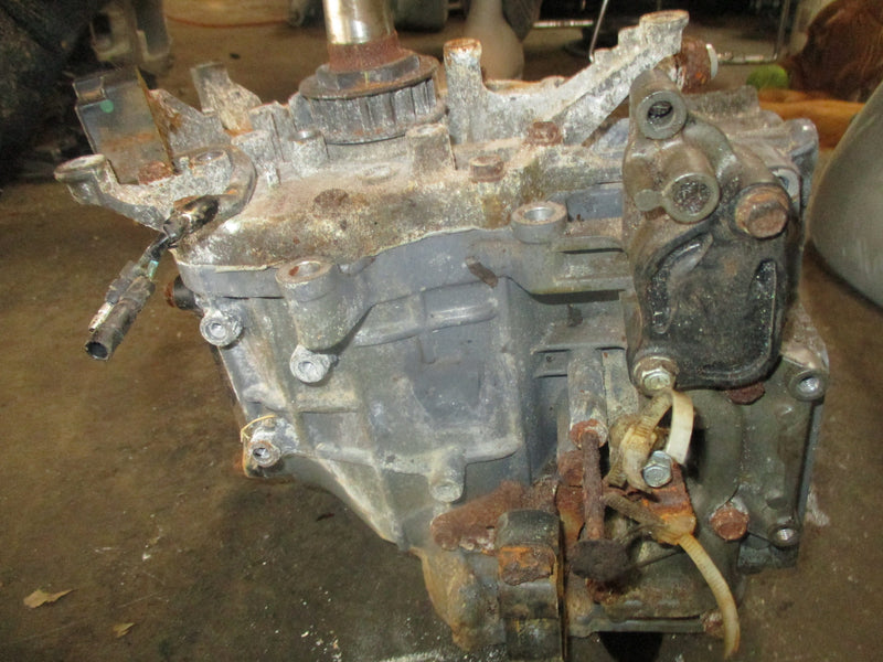 Honda 20hp 4 stroke outboard crankcase block