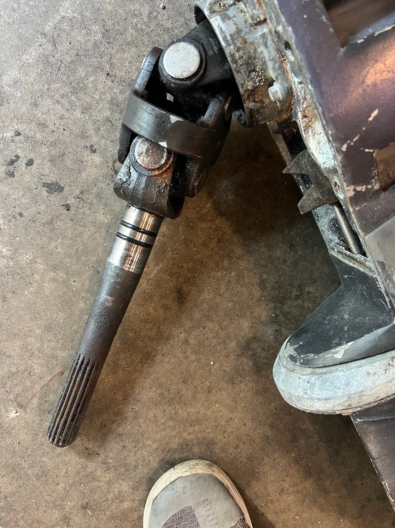 OMC Sterndrive 2.3-3.0L 13 Spline Prop Shaft Full Mechanical Gear Case 1986-1991