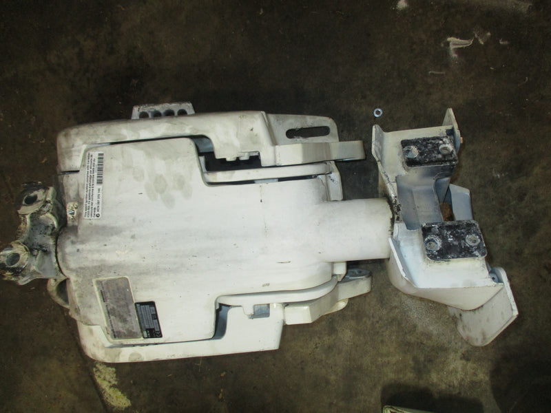 Evinrude Ficht 150hp outboard swivel bracket (0336505)