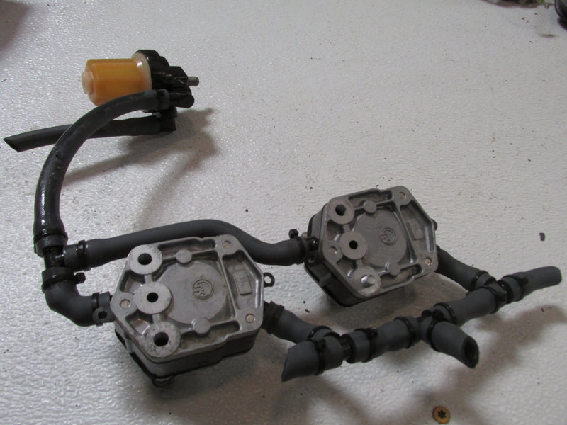 Yamaha 150hp VMAX 2 Stroke Outboard Fuel Pump and Filter (6E5-24410-10-00)