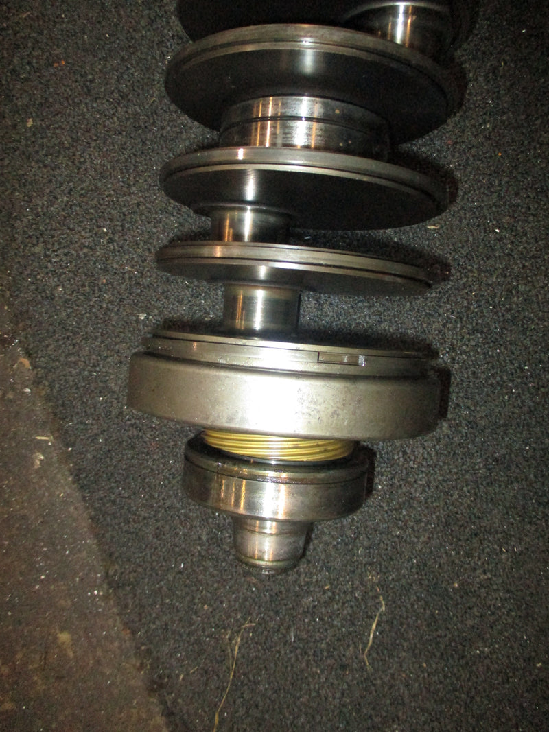 Yamaha OX66 225hp 2 stroke outboard crankshaft (61A-11411-00-00)