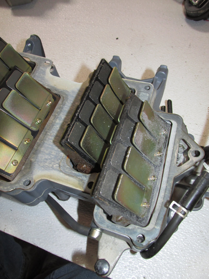 Yamaha 150hp VMAX 2 Stroke Outboard Intake Manifold & Reeds (6K7-13610-00)