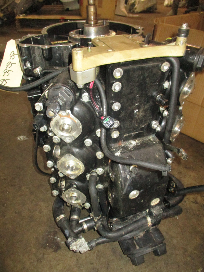 Evinrude Ficht 150hp outboard crankcase powerhead