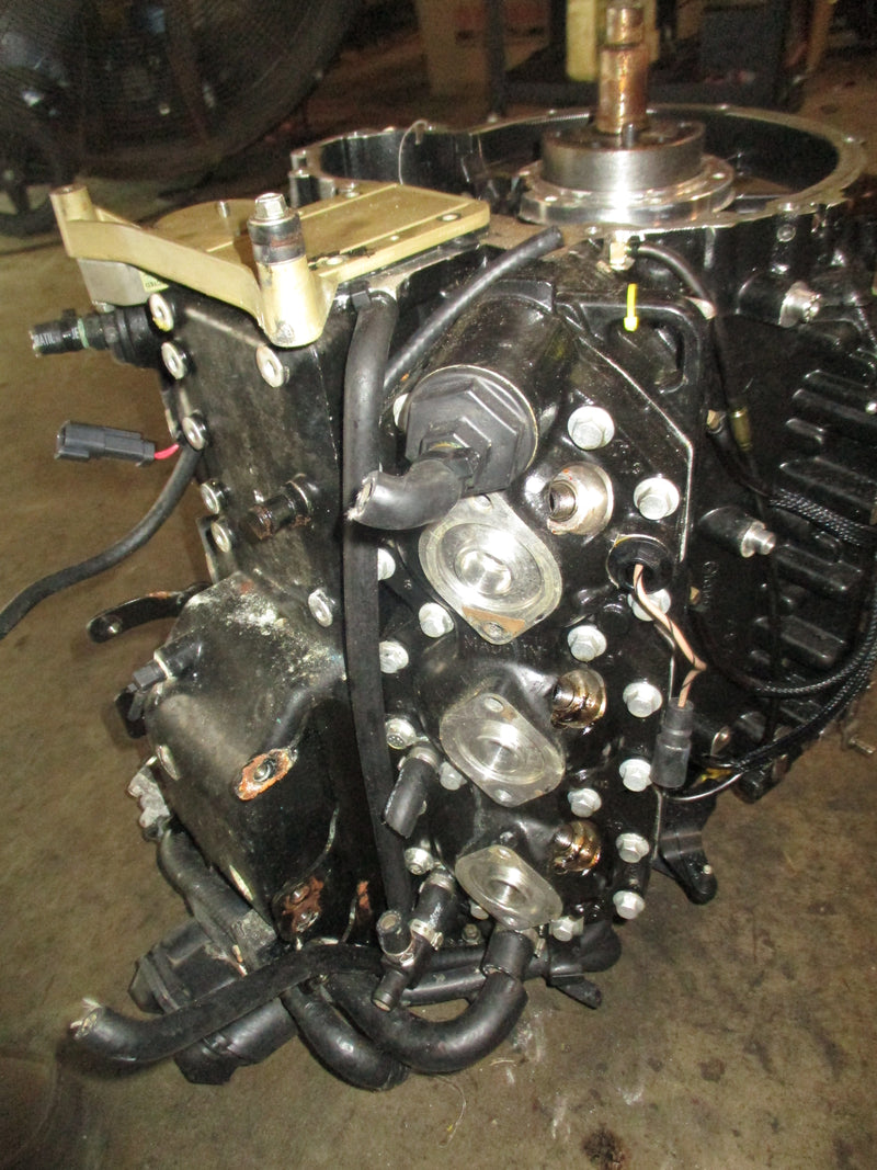 Evinrude Ficht 150hp outboard crankcase powerhead