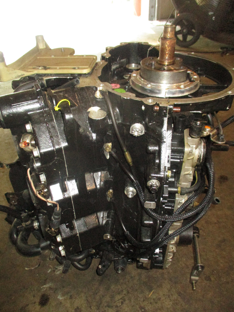 Evinrude Ficht 150hp outboard crankcase powerhead
