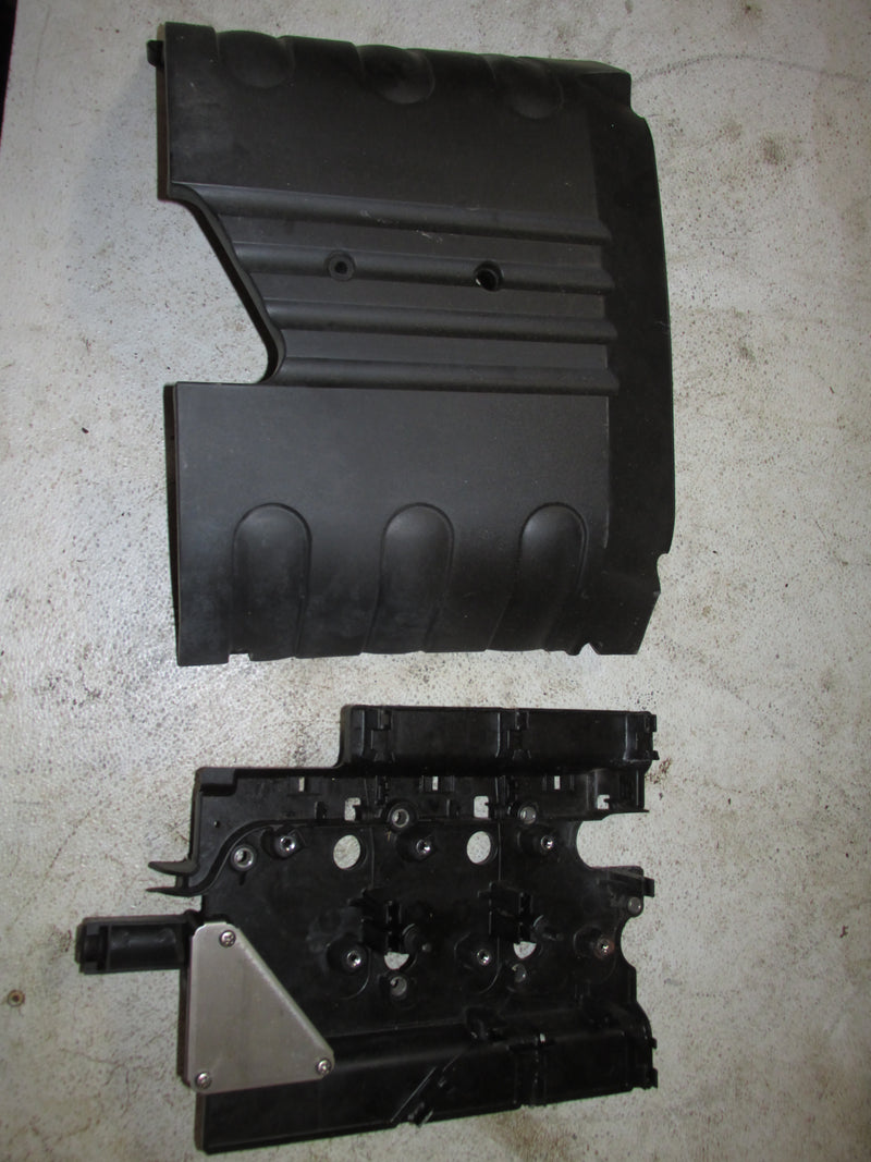 Yamaha 200hp 4 Stroke Outboard Ignition Coil Holder & Cover (69J-82316-00-00)