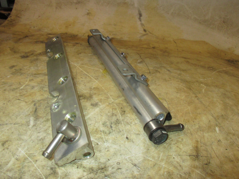 Suzuki DF70A 70hp 4 stroke outboard fuel rail and cooler (15750-87L10)