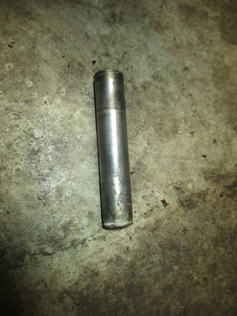 Yamaha 115hp 4 stroke outboard upper trim pin (6EK-43126-00)