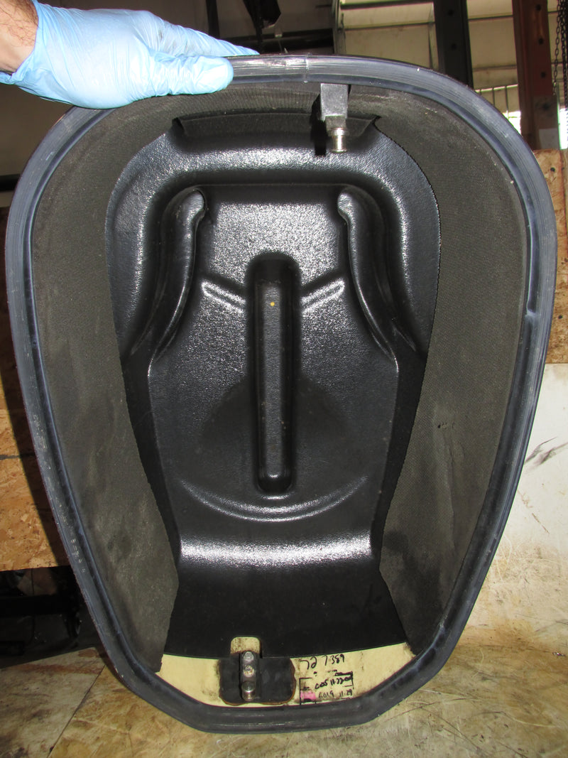 Johnson 115hp 60 Degree 2 Stroke Outboard Top Cowling