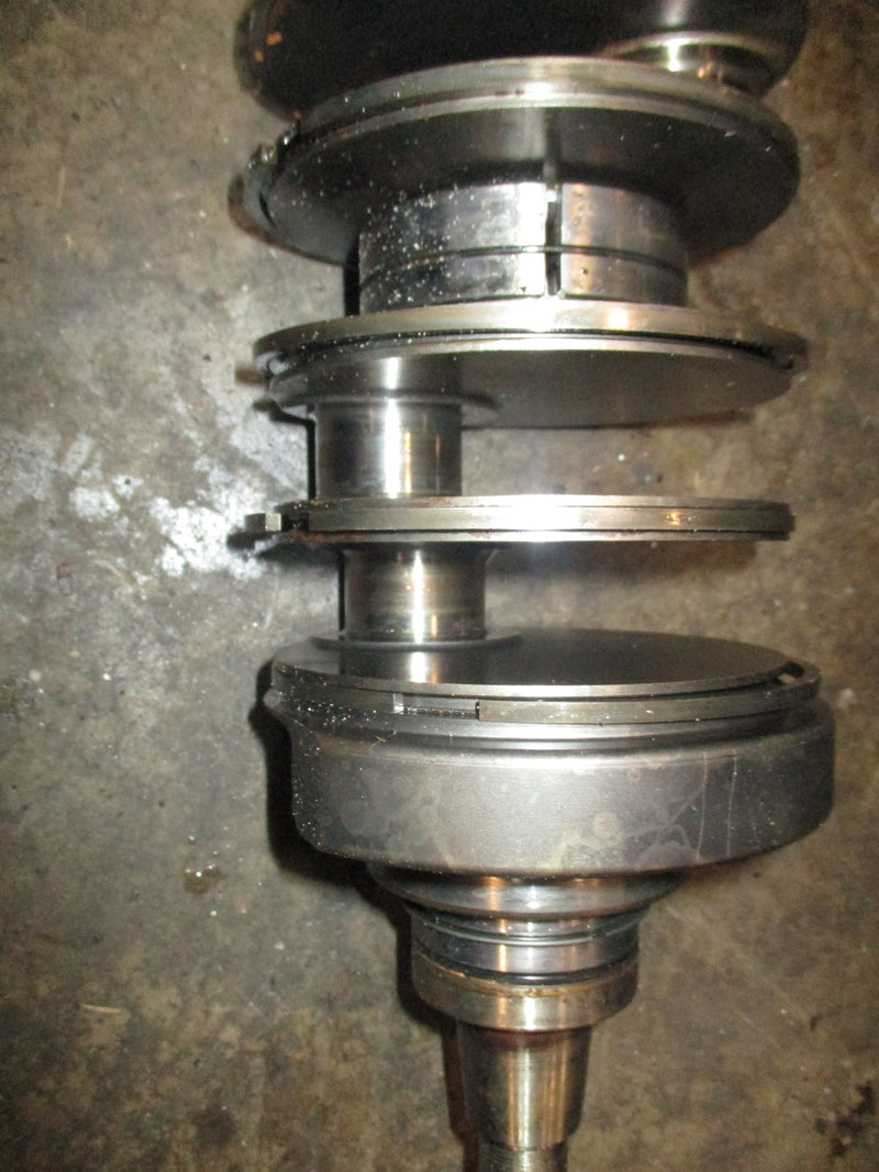 Yamaha SWS 225hp 2 stroke outboard crankshaft (61A-11411-00-00)