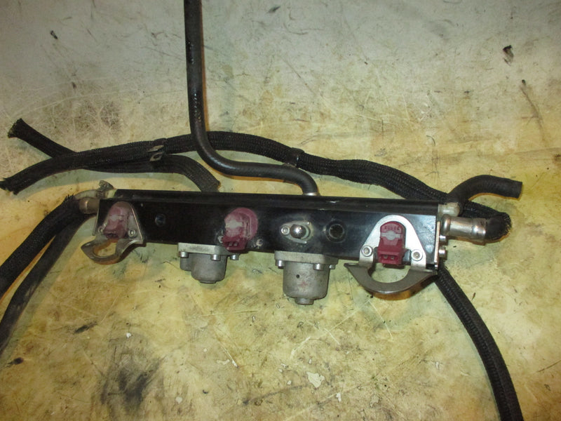 Mercury Optimax 225hp 2 stroke outboard Fuel Rail & Injector Set