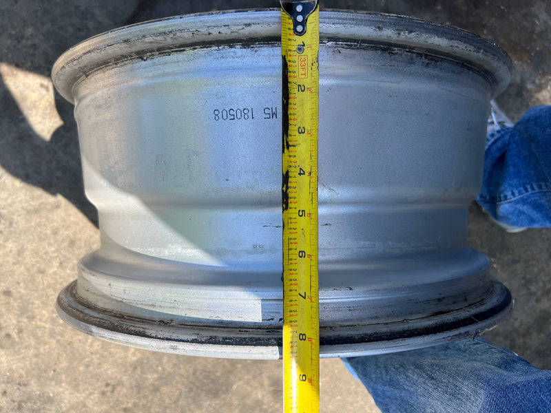 Jeep 5 lug rim set 18" (sizes in photos) SET OF 5