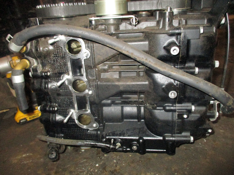 Tohatsu 25hp 4 stroke outboard crankcase powerhead