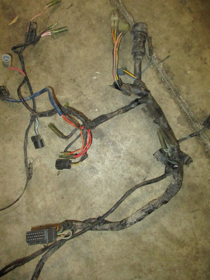 Yamaha SWS 225hp 2 stroke outboard engine wiring harness (65L-82590-00-00)