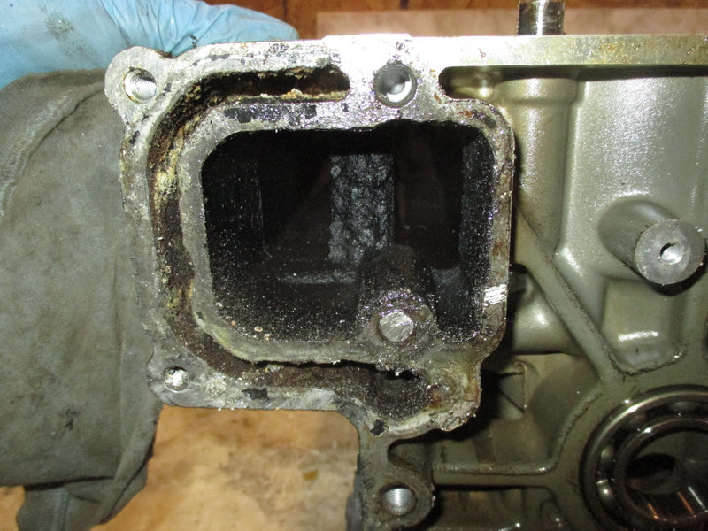 Suzuki DF115 115hp outboard crankcase block SOLD AS IS