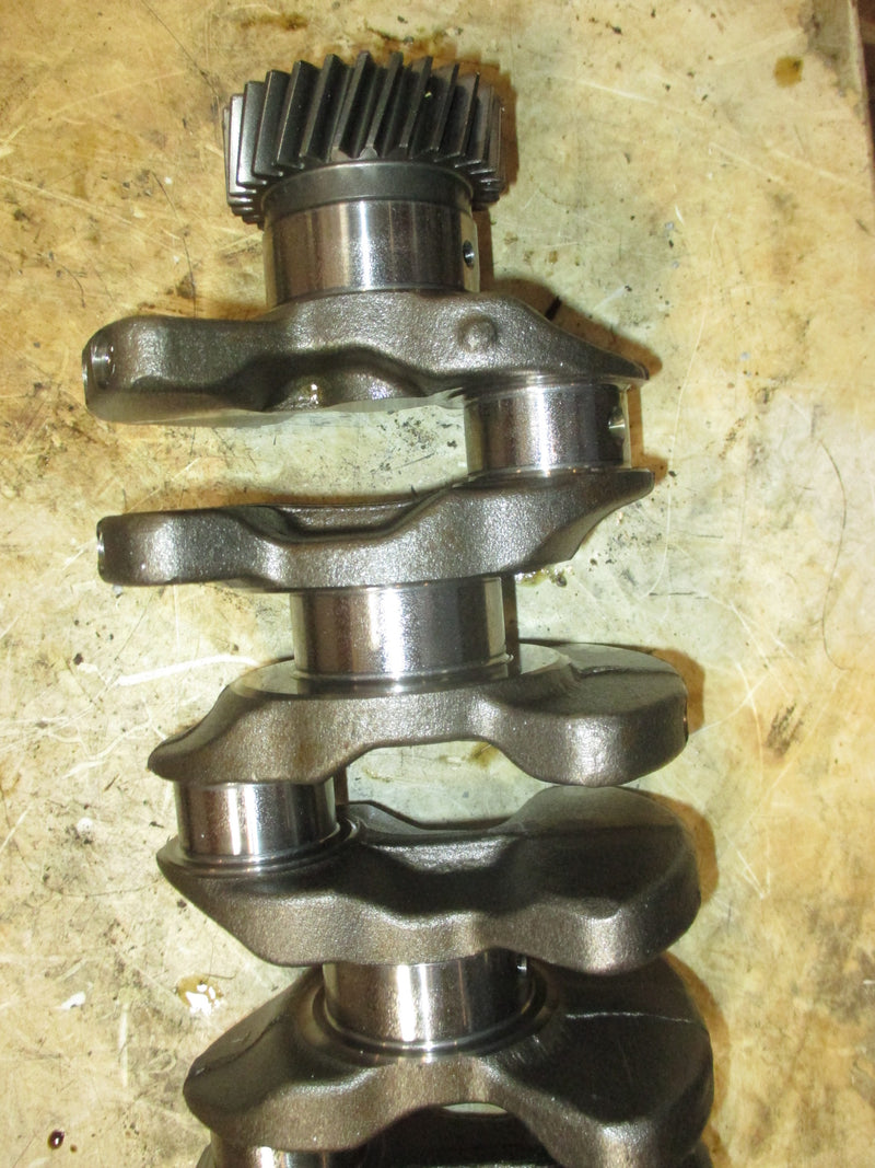 Suzuki DF115 115hp outboard crankshaft (12220-90J01)