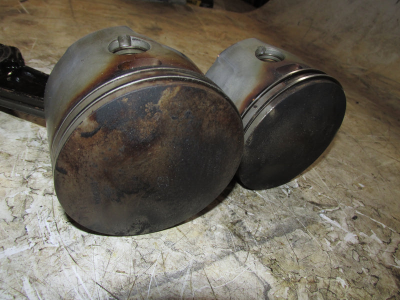 Johnson 115hp 60 Degree 2 Stroke Outboard Port Piston and Rod SET OF 2 (436242)