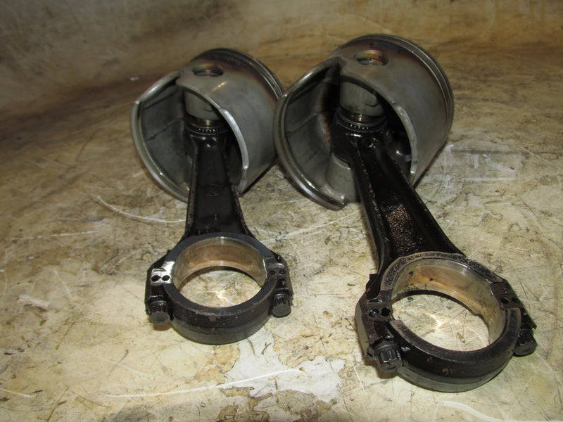 Johnson 115hp 60 Degree 2 Stroke Outboard Port Piston and Rod SET OF 2 (436242)