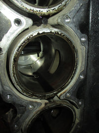 Load image into Gallery viewer, Mercury Optimax 225hp 2 stroke outboard Crankcase Block
