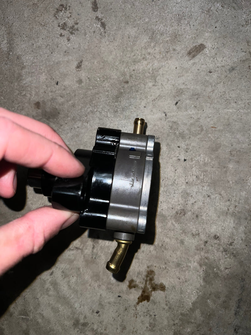 Yamaha 150hp 4 stroke outboard Fuel Pump (63P-24410-20-00)