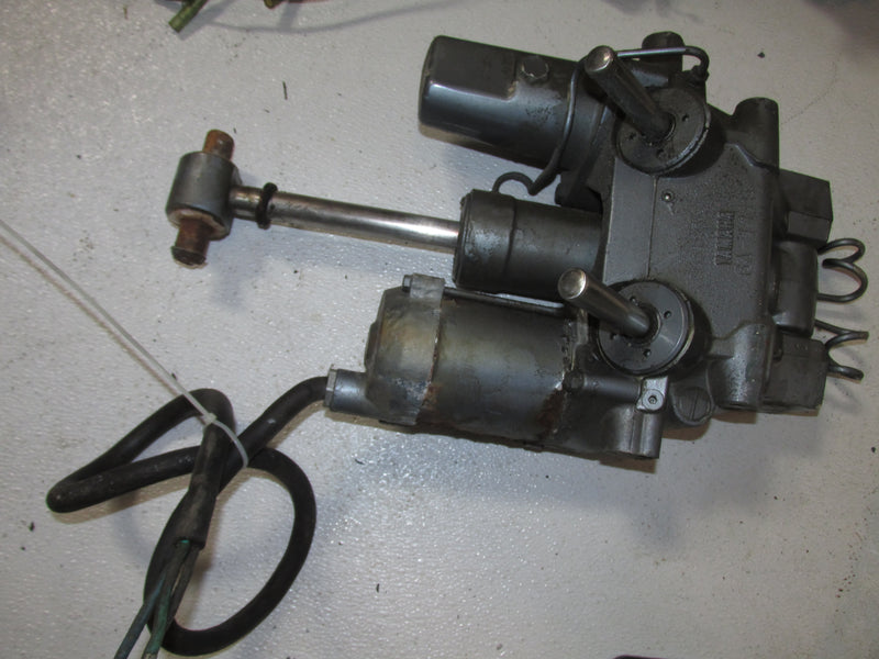Yamaha 115hp 2 Stroke Outboard Tilt Trim Unit (6E5-43880-01-00)