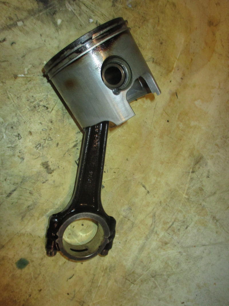 Mercury Optimax 225hp 2 stroke outboard Starboard Piston and Rod