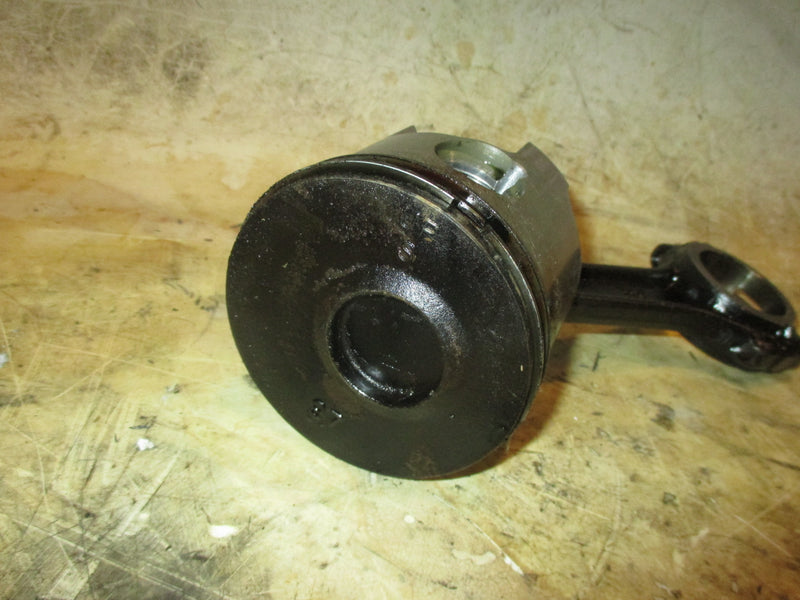 Mercury Optimax 225hp 2 stroke outboard Starboard Piston and Rod