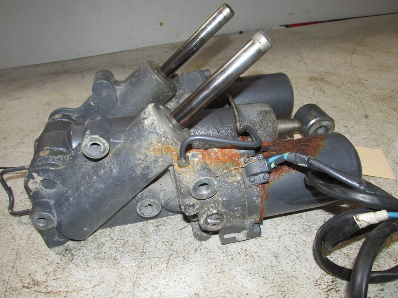 Yamaha 3.3L 200hp 4 Stroke Outboard Tilt Trim Unit (69J-43800-01-4D)