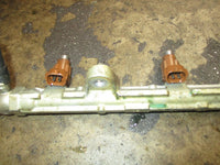 Load image into Gallery viewer, Suzuki DF175 outboard fuel rail and injector set (15751-96J00)
