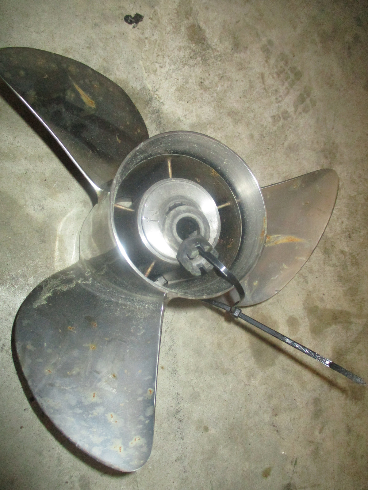 Yamaha 75-130hp outboard stainless propeller YM90SCD 3R17P