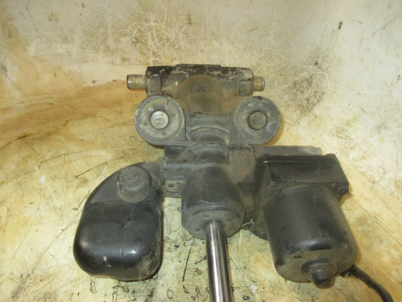 Johnson 90hp 2 Stroke outboard Tilt Trim Unit