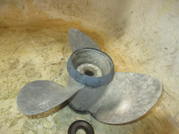 Load image into Gallery viewer, Johnson 90hp 2 Stroke outboard Aluminum Propeller 13 3/4 X 15 (391198)

