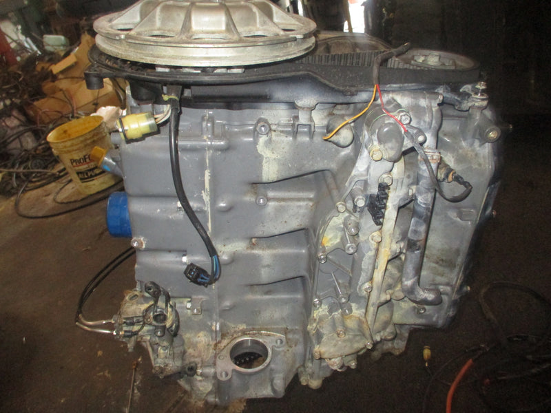 Honda BF90A outboard crankcase powerhead