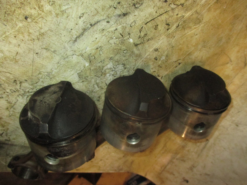 Evinrude 175hp 2 Stroke outboard Piston and Rod Set of 3 (325641)
