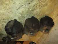 Load image into Gallery viewer, Evinrude 175hp 2 Stroke outboard Piston and Rod Set of 3 (325641)
