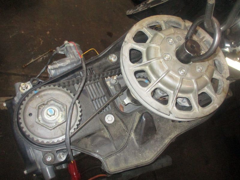 Honda BF90A outboard crankcase powerhead