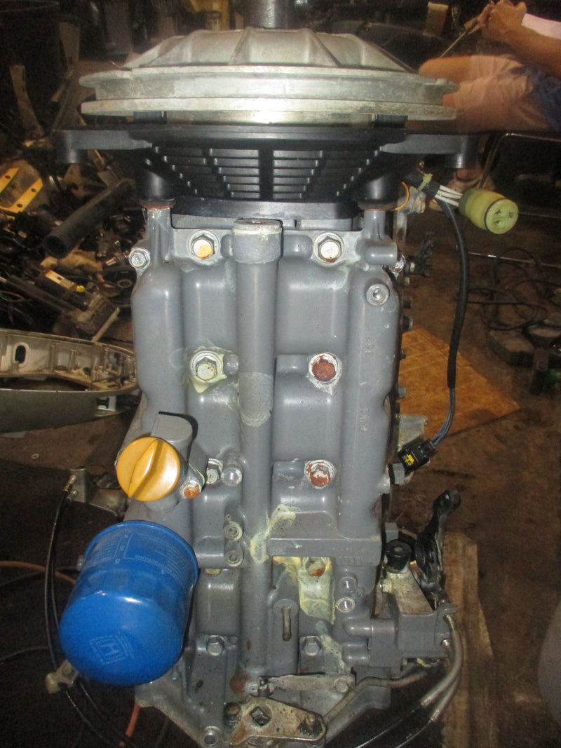 Honda BF90A outboard crankcase powerhead