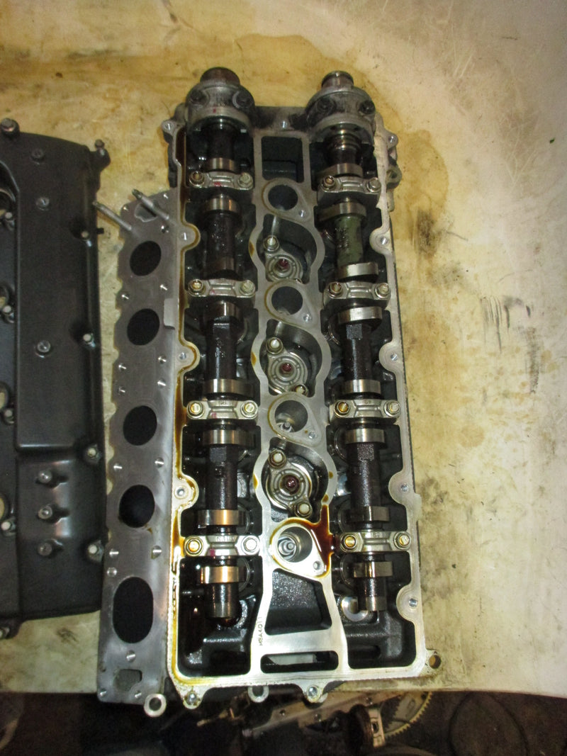 Yamaha 350hp 4 stroke outboard starboard cylinder head (6AW-00)