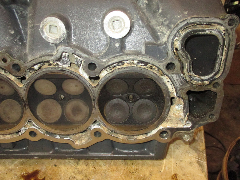 Yamaha 350hp 4 stroke outboard starboard cylinder head (6AW-00)